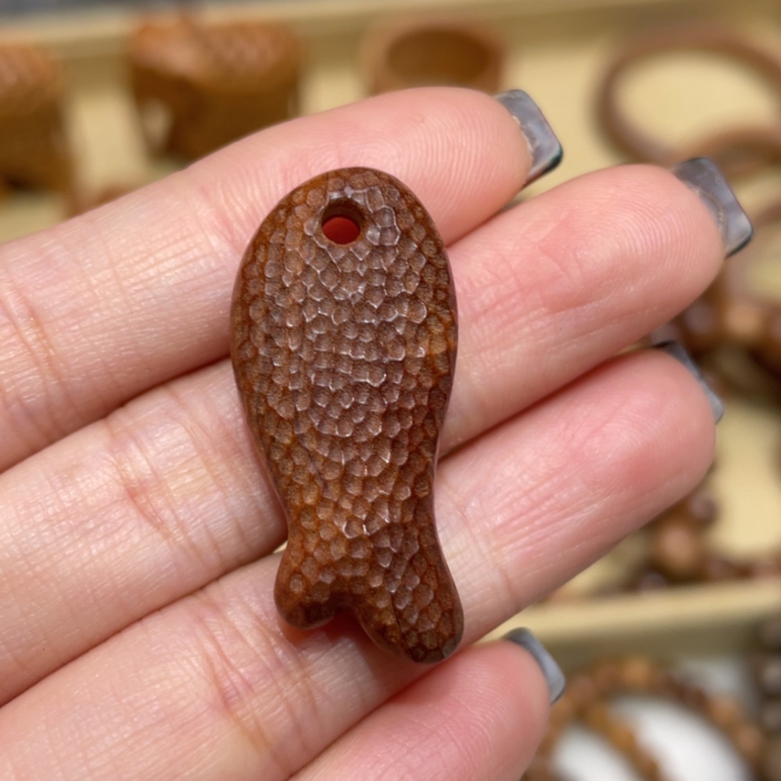 【闪购商品】檀香木吊坠俞*鱼小吊坠微瑕