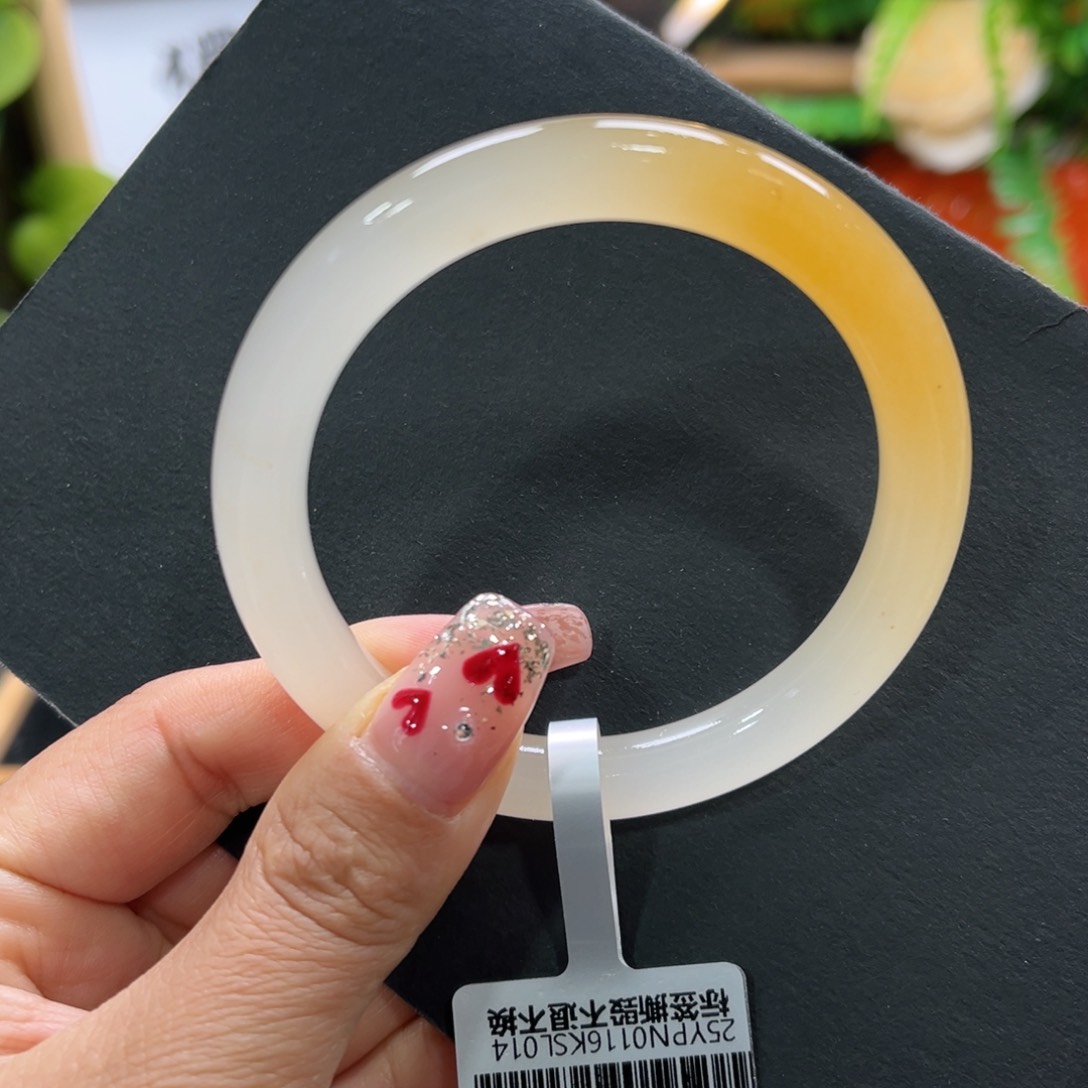 石英质玉手镯未镶嵌➕周周56