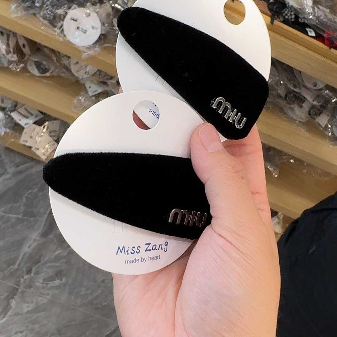 非金属黑色妹妹丝绒