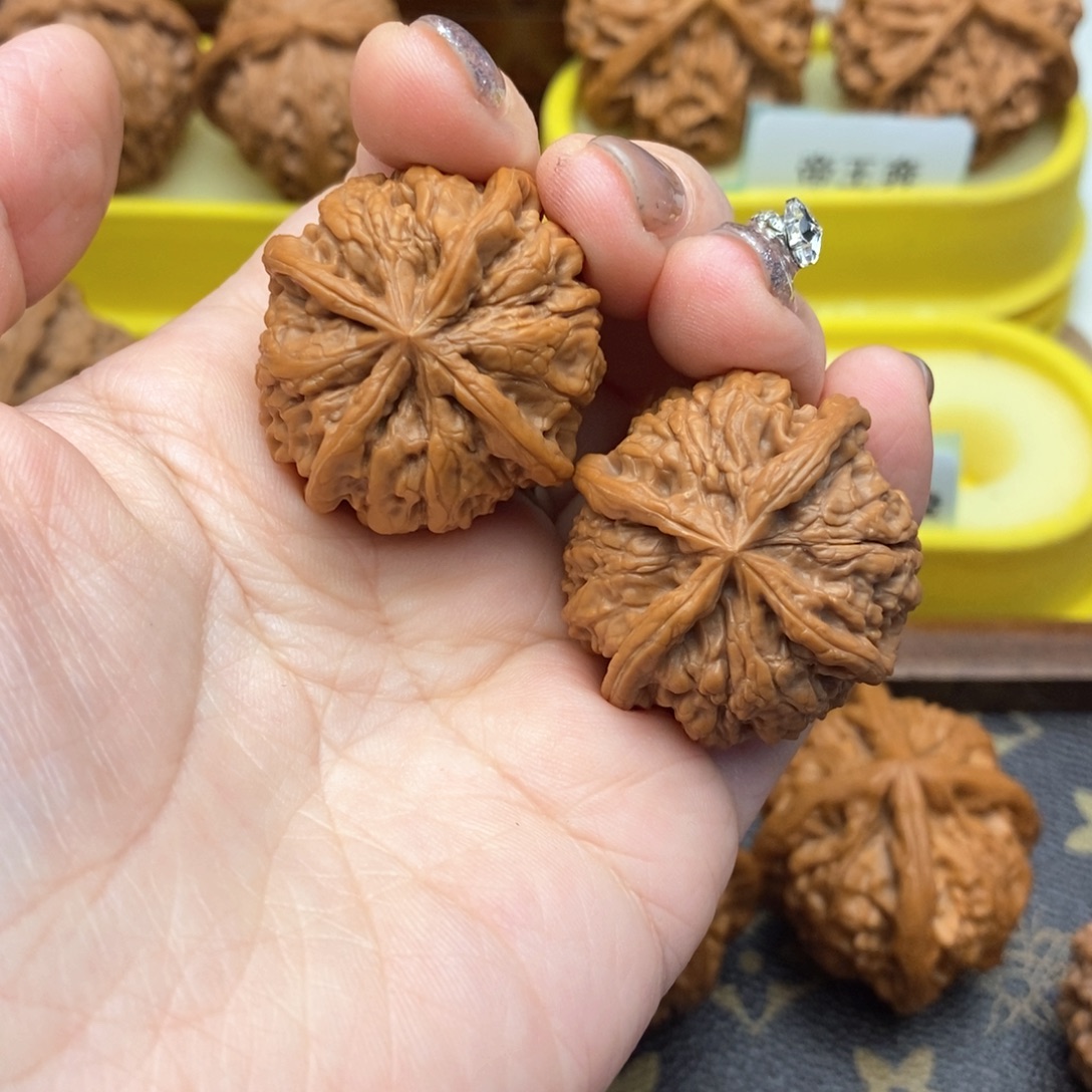 k***w把件文玩核桃2166号雨花石正四