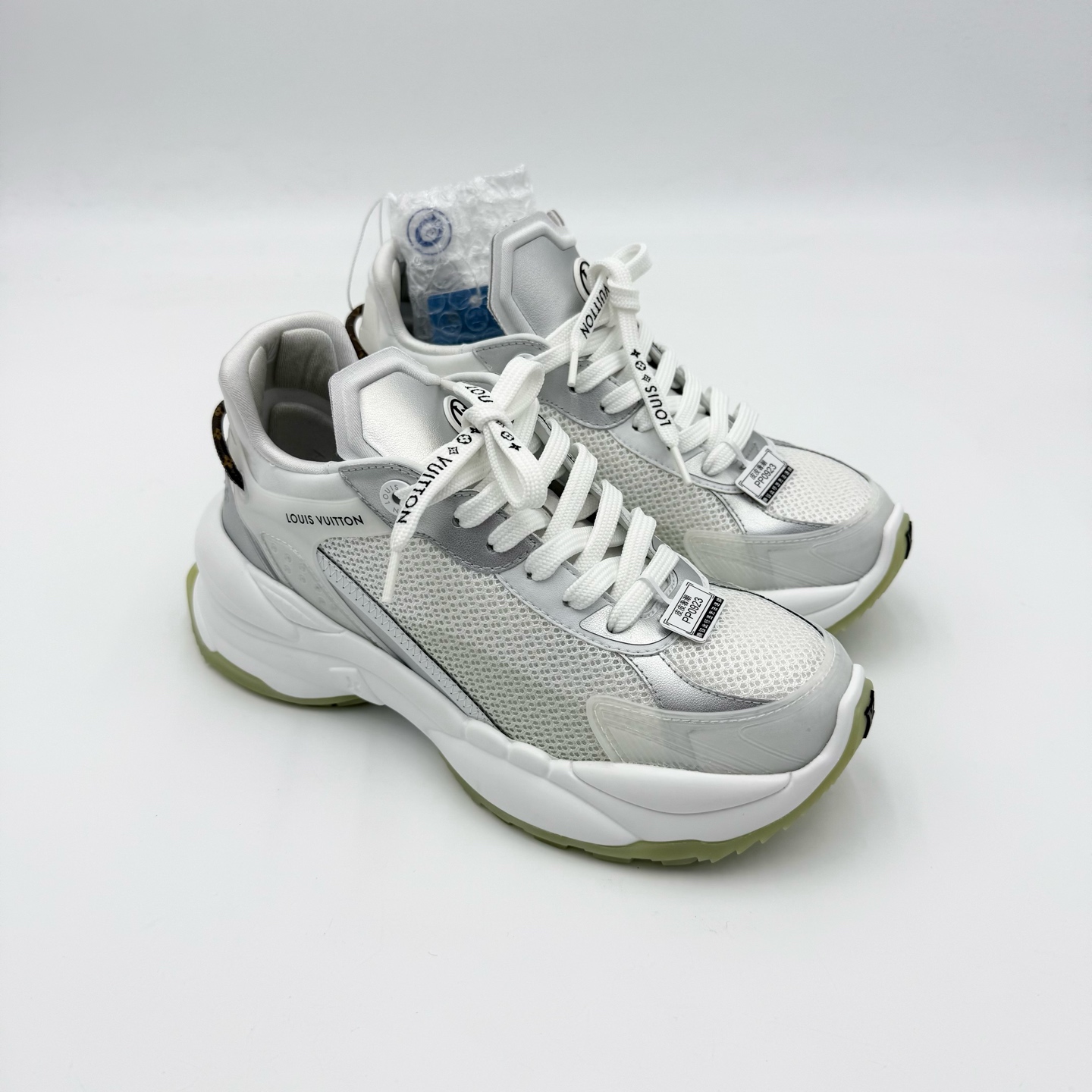 99新 LouisVuitton/路易威登 l36.5码/run55灰色运动鞋/pp0923