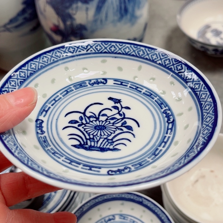 青花玲珑5.5寸深骨碟兰花