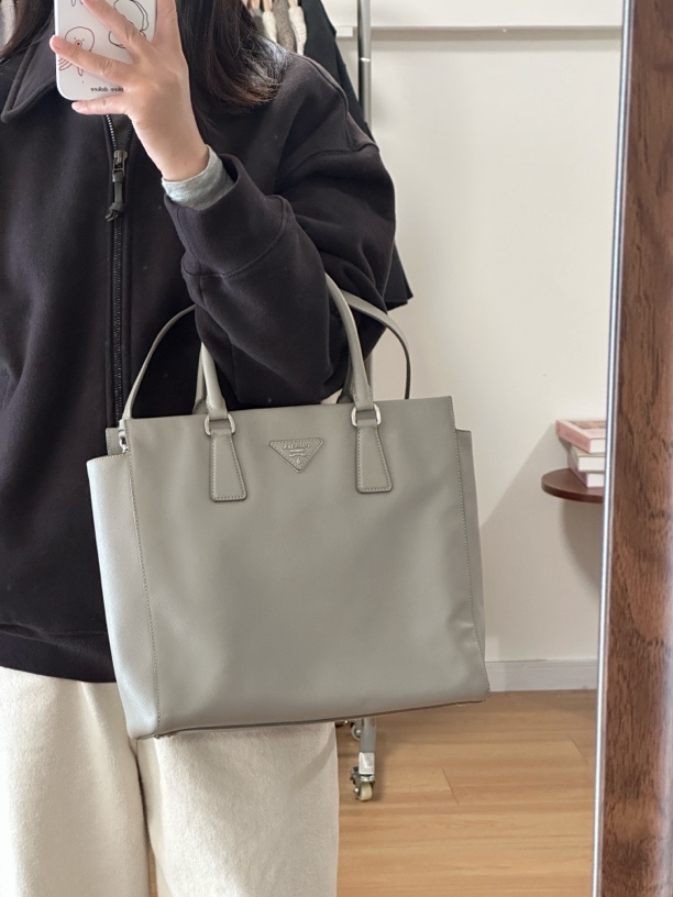 95新 Prada/普拉达 十字纹牛托特手提斜挎包