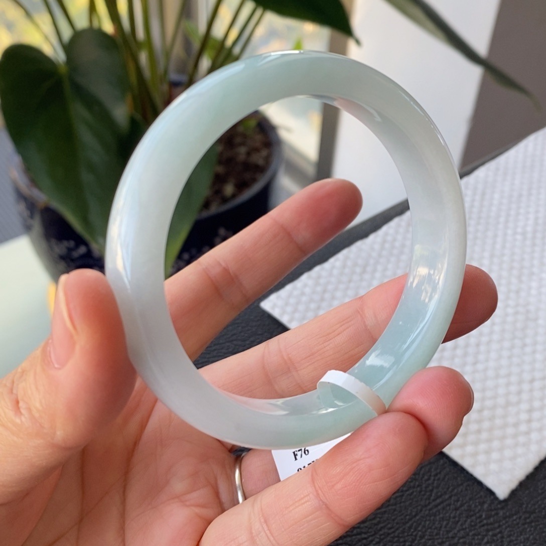 翡翠未镶嵌手镯3号