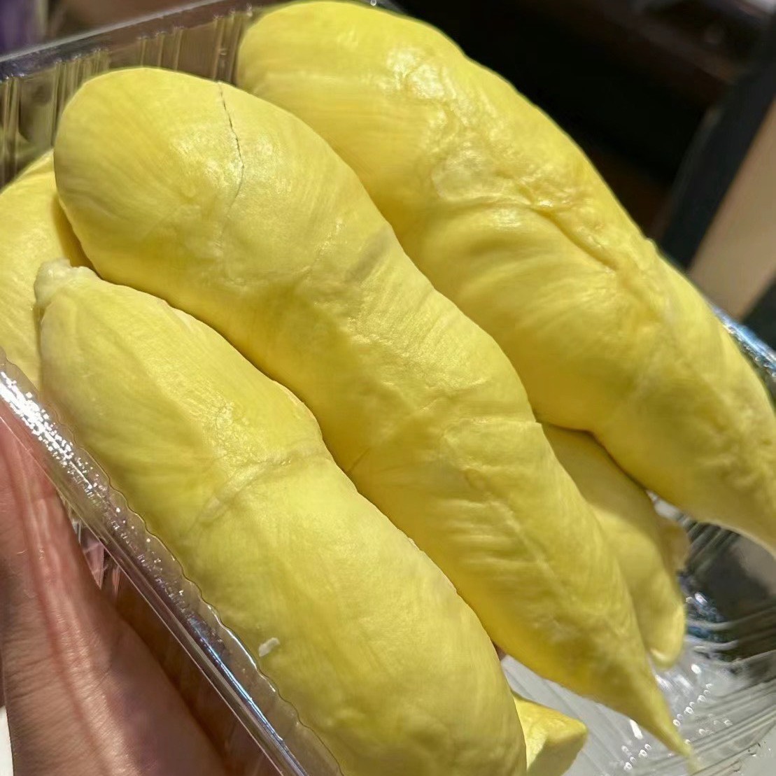 果切现剥新鲜榴莲肉，约1斤/盒