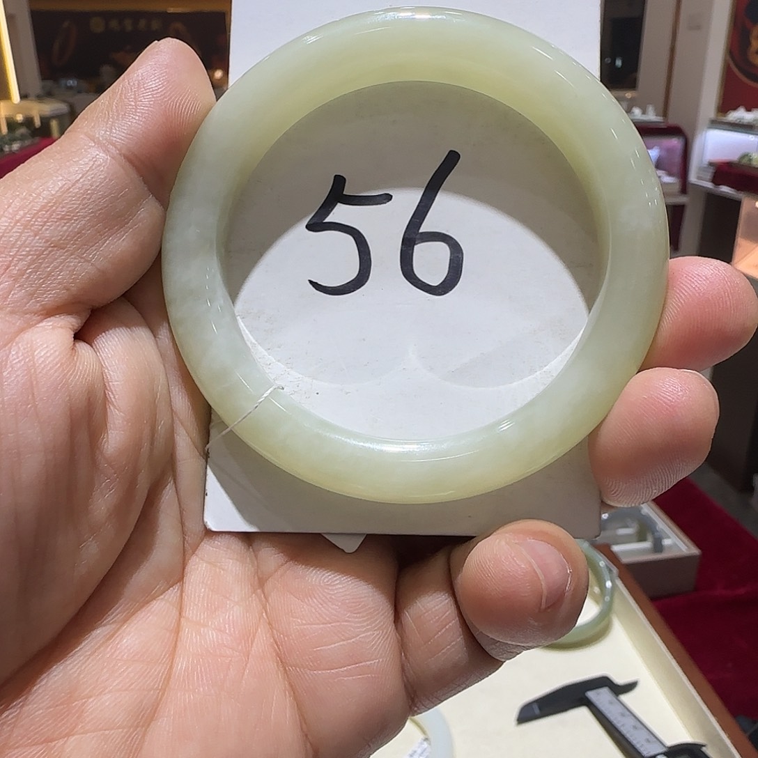 和田玉未镶嵌手镯935