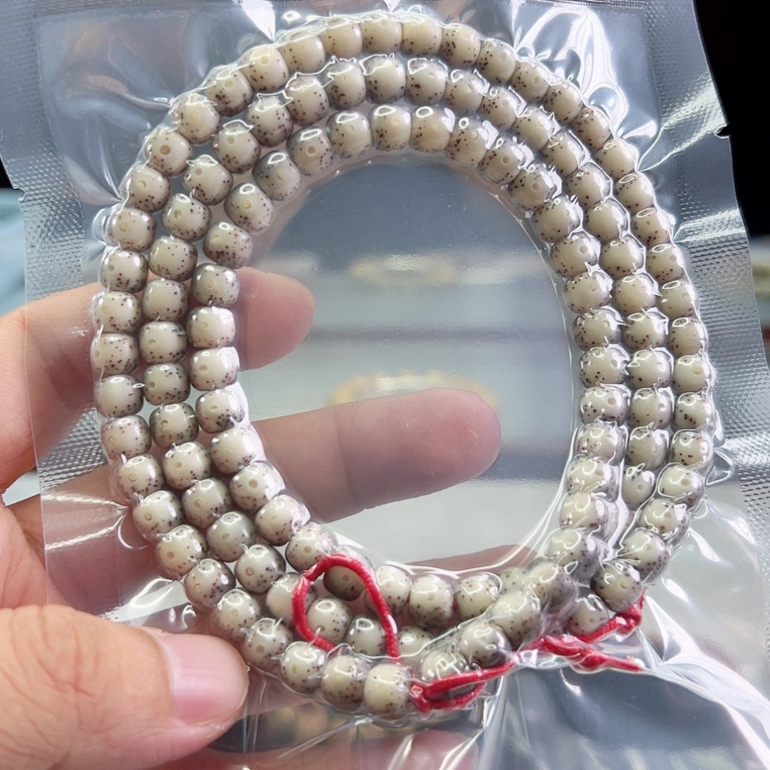 星月菩提手串7.5*6.5通体