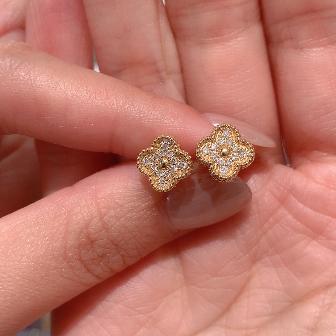 唯***心18K金镶嵌合成钻石