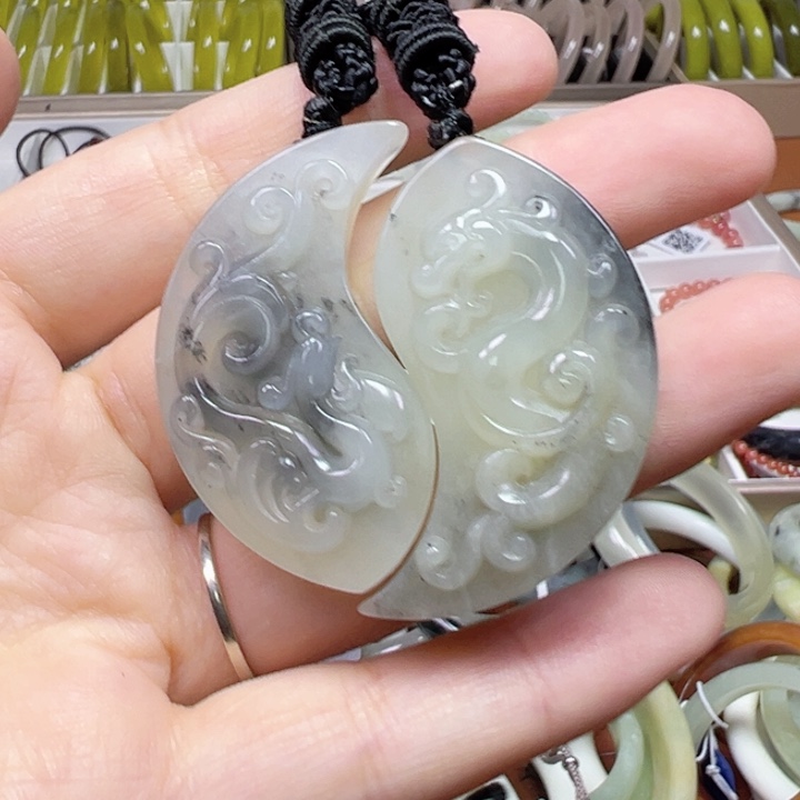 未镶嵌蛇纹石玉手链