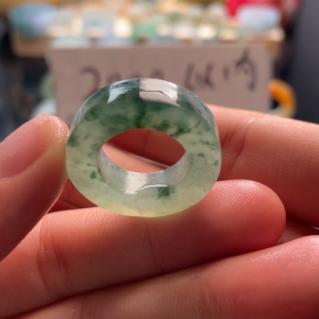 定制翡翠未镶嵌戒指