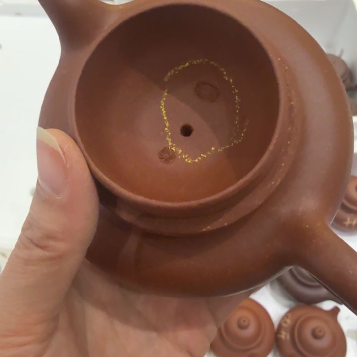 紫砂茶壶300cc红降微瑕莲子