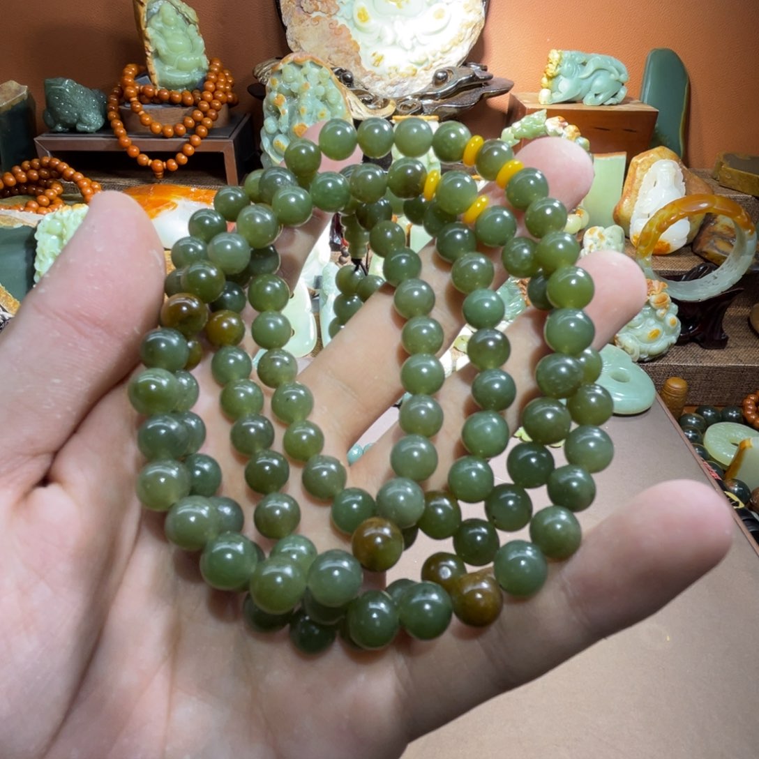 透闪石质玉108卡8未镶嵌