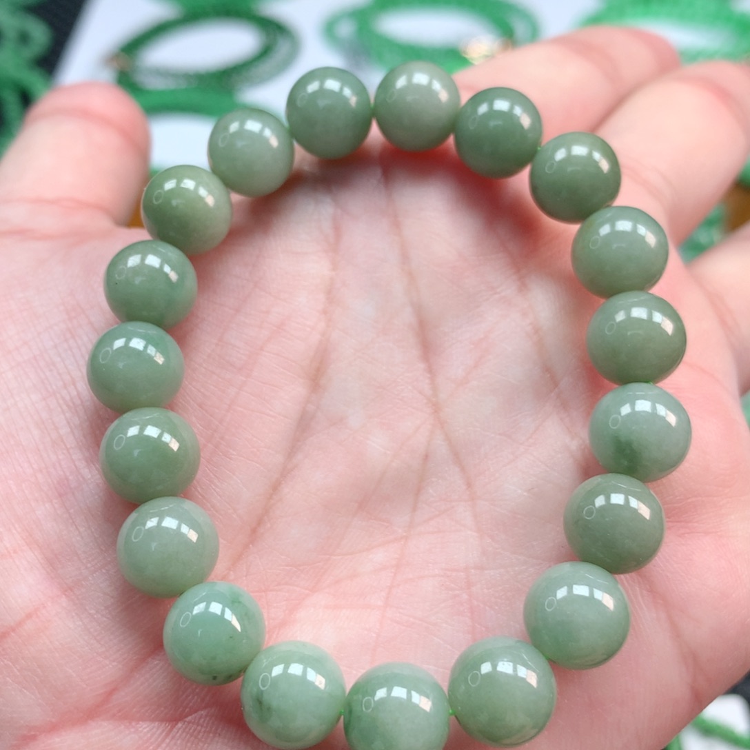 翡翠手链未镶嵌翡翠