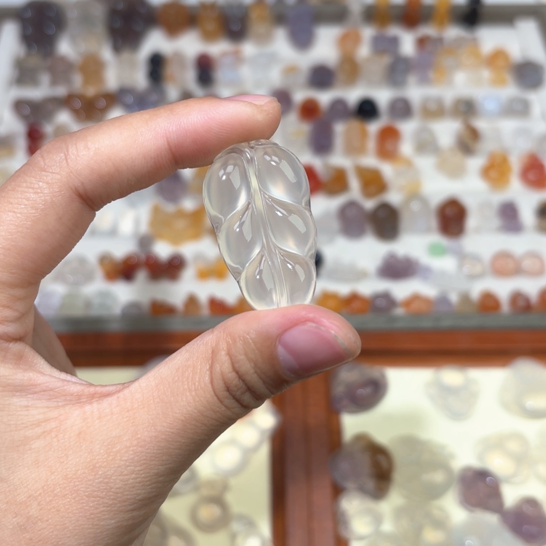 玛瑙/玉髓颈饰未镶嵌N****7