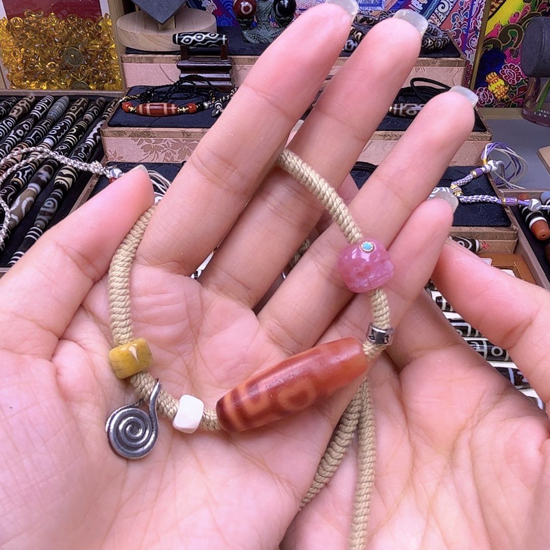 玛瑙/玉髓未镶嵌颈饰