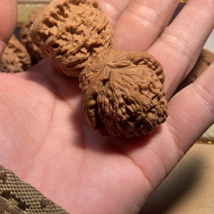 文玩核桃把件a**迪核桃