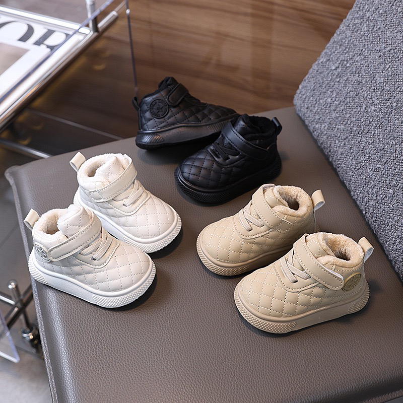 短靴纯色车缝线冬季保暖运动风防滑保暖鞋学步鞋