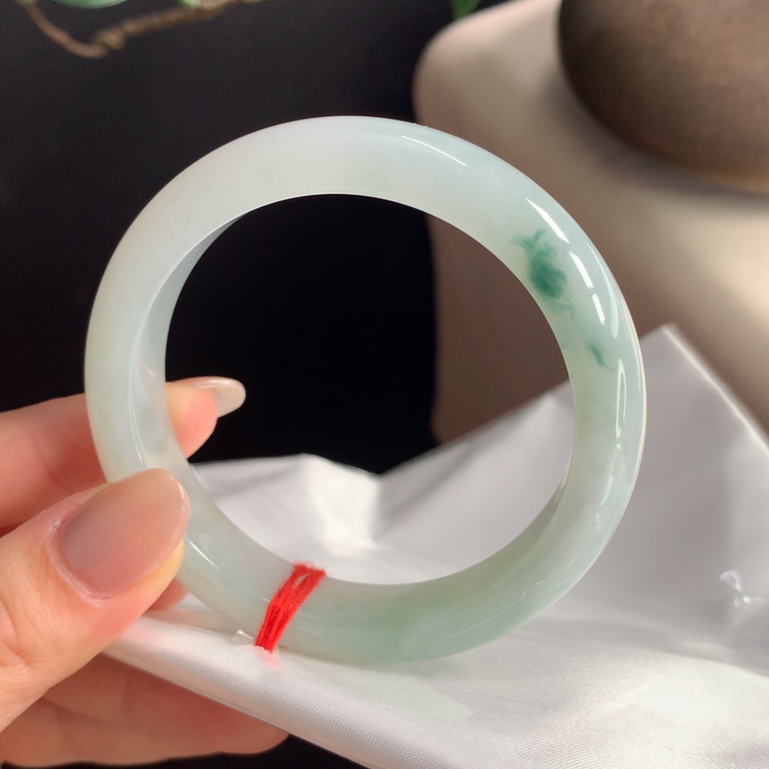 翡翠手镯未镶嵌（4号）