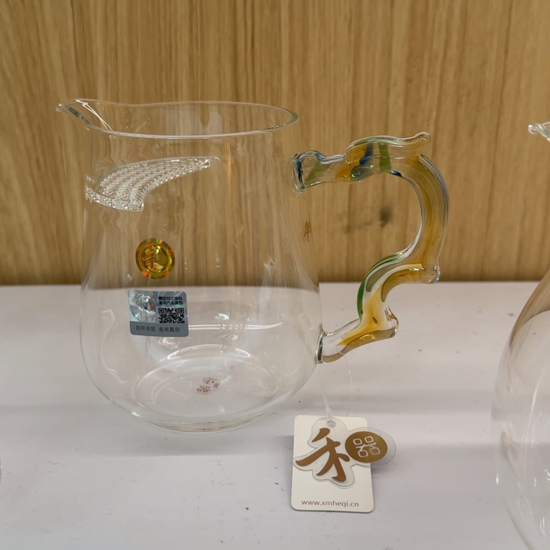 J***。禾器丰隆公道杯迷翠