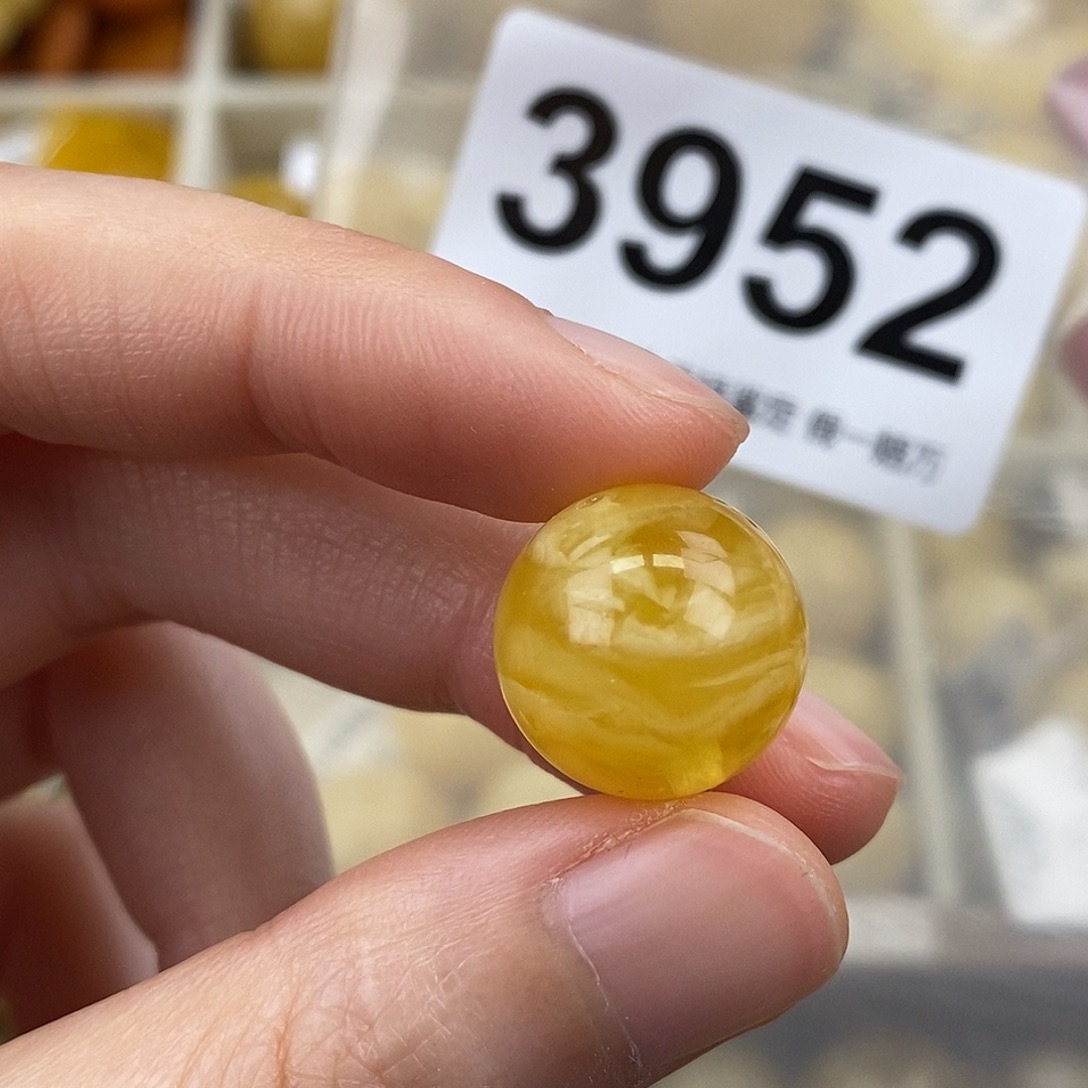 蜜蜡未镶嵌珠宝奇石15.5