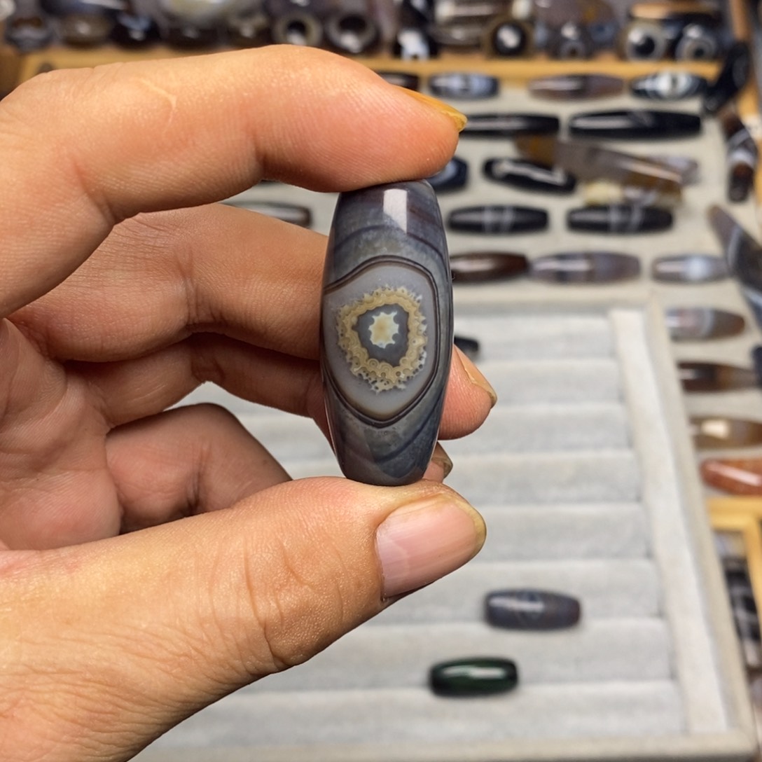 未镶嵌玛瑙/玉髓珠宝半成品飞**夫