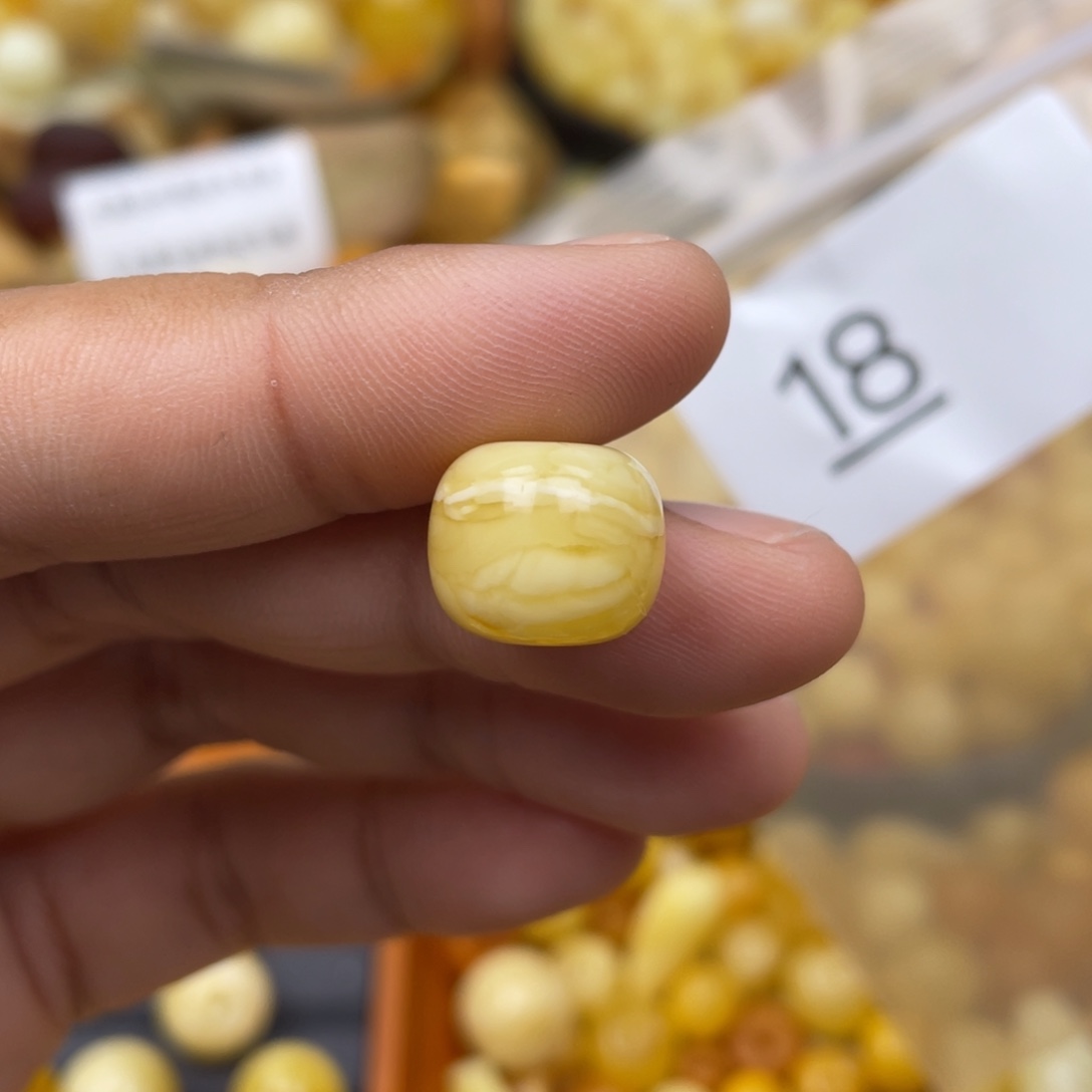 琥珀珠宝奇石未镶嵌13.5 浓蜡一线天 粉