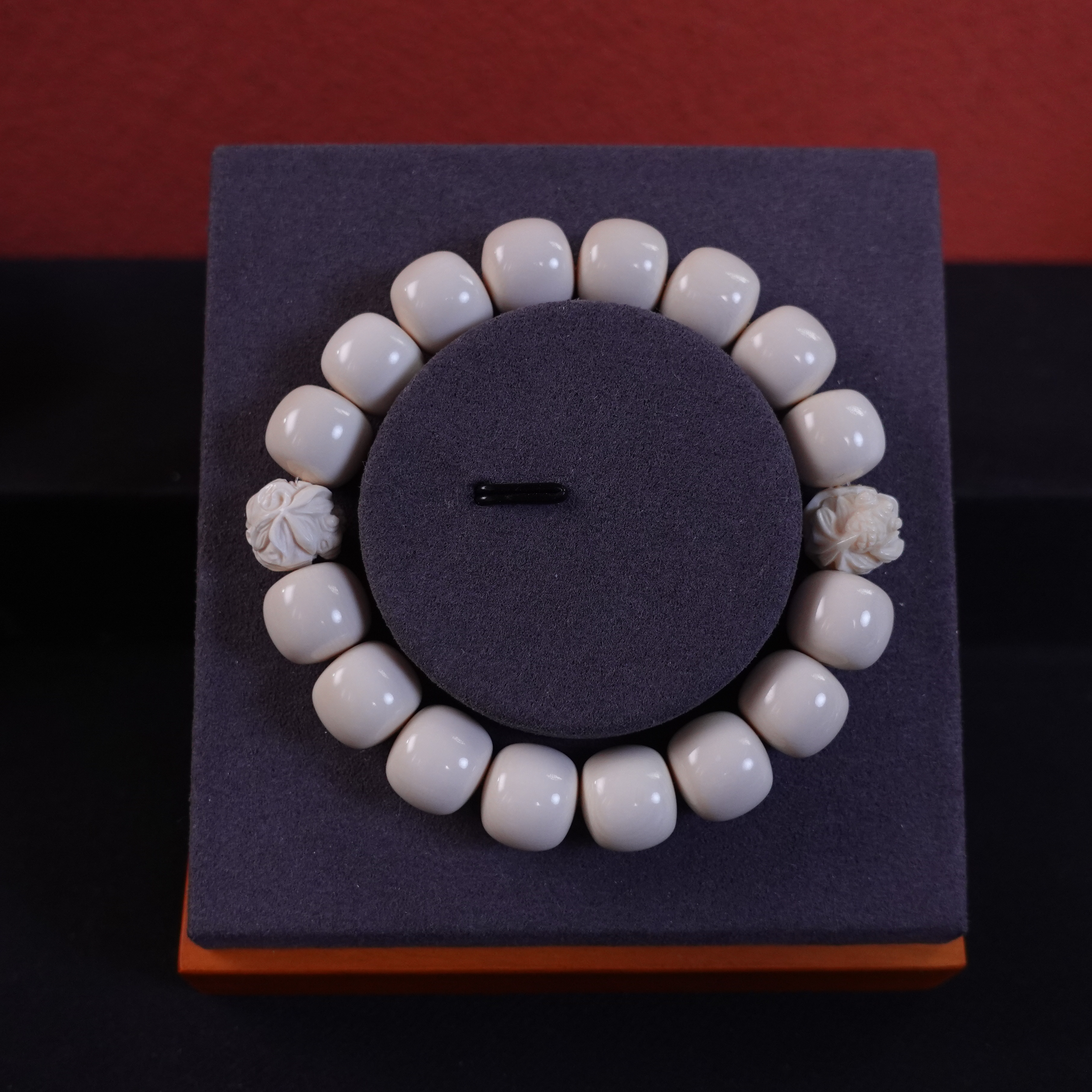 谢博宇(省大) 猛犸牙连年有余老型手串11×12mm Y1371