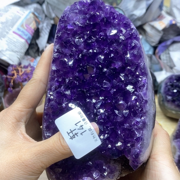 未镶嵌水晶大型摆件（非配饰）