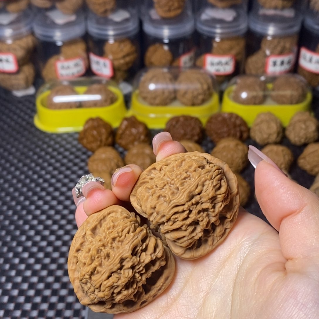 文玩核桃吊坠我***堡南疆石