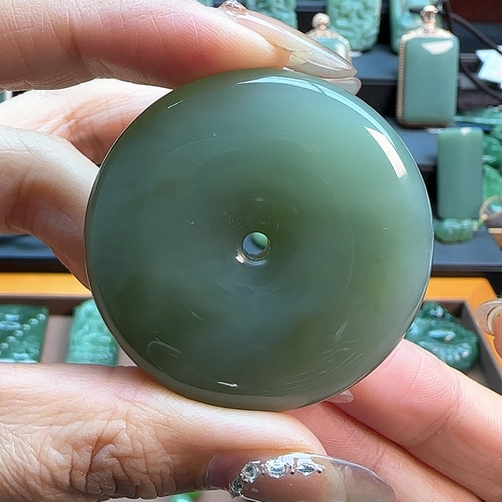 和田玉（碧玉）吊坠(不含链)未镶嵌