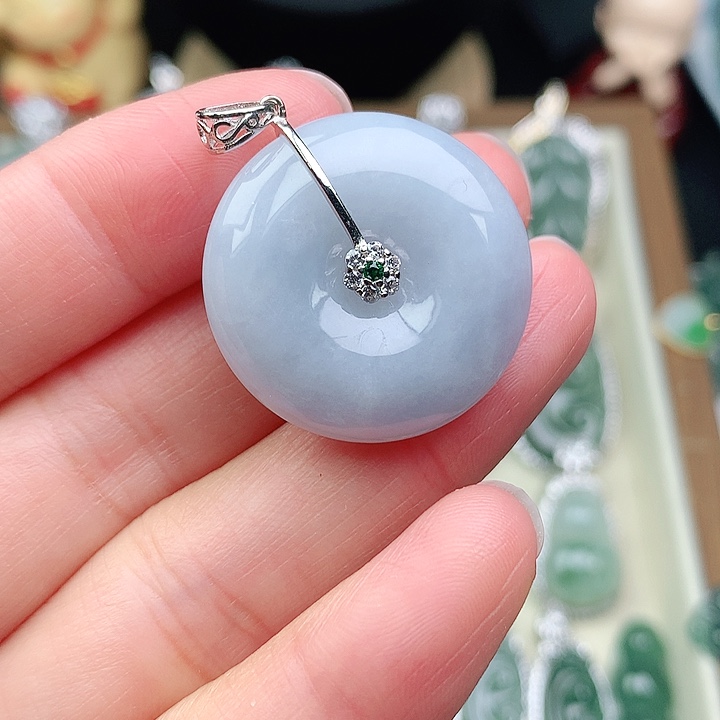 颈饰未镶嵌翡翠吊坠