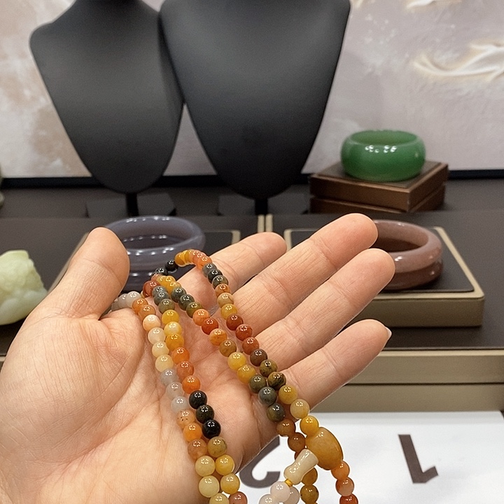 东陵石手镯未镶嵌