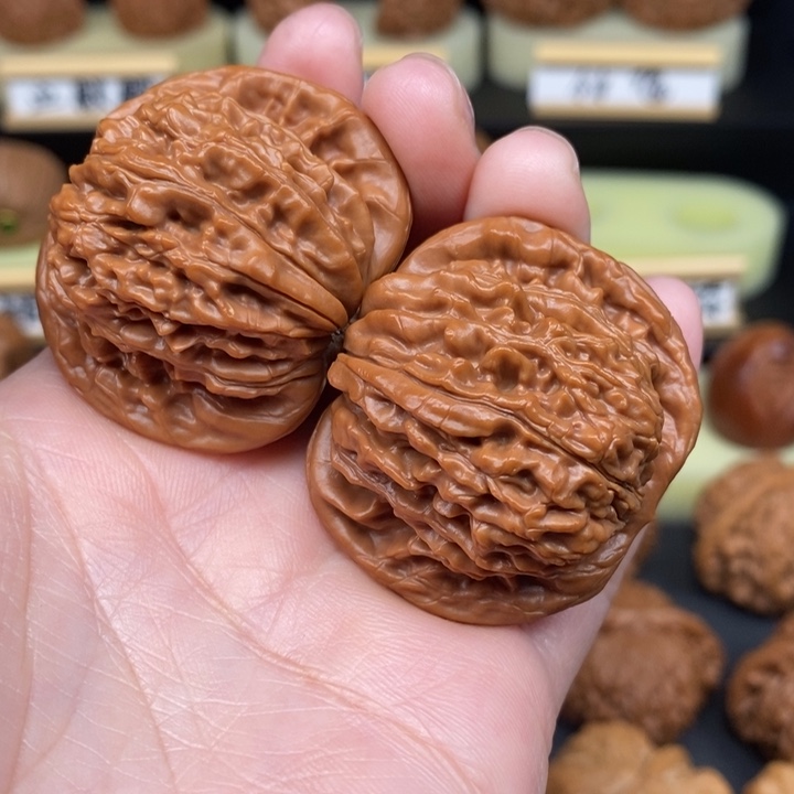 文玩核桃吊坠C****?四座楼