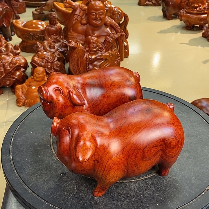 大果紫檀（缅甸花梨）缅甸花梨木猪一对