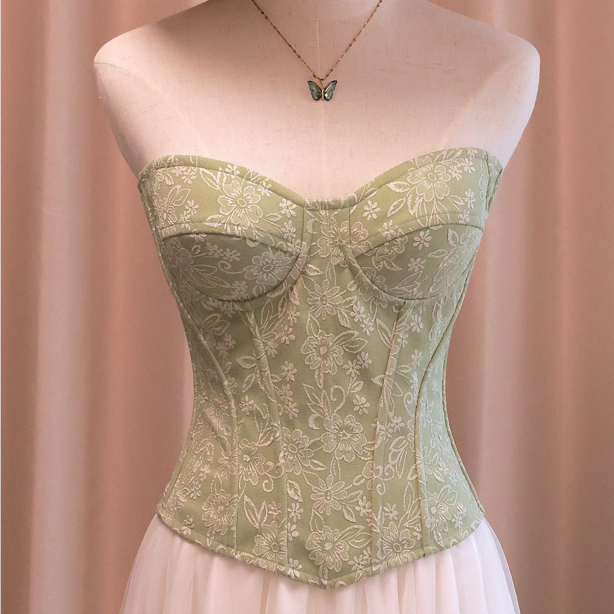 Holic过分热爱“山茶花系列”浮雕提花国风显瘦束身气质鱼骨胸衣