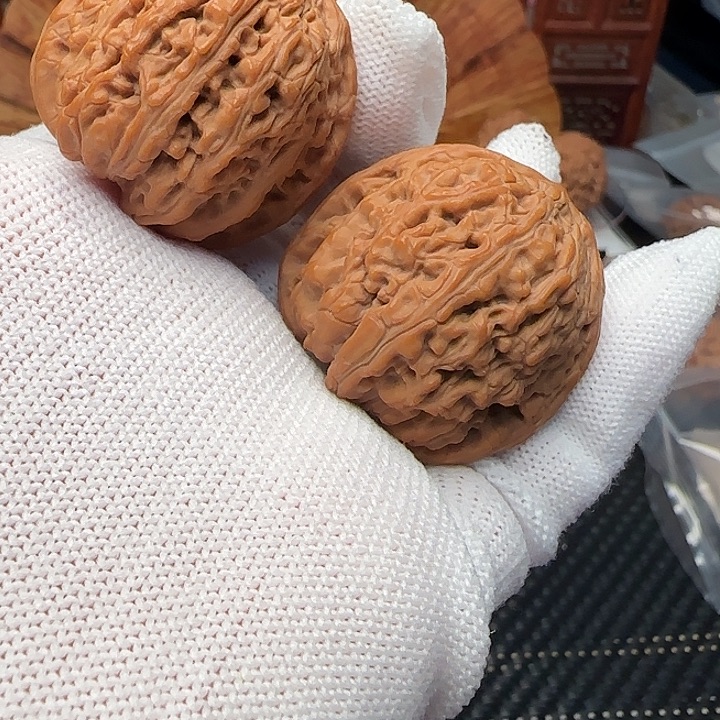 文玩核桃吊坠全品承德密纹37尺