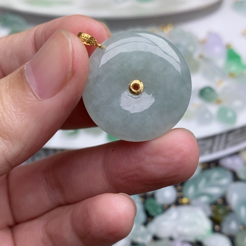 【闪购商品】翡翠吊坠(不含链)18K金镶嵌平安扣