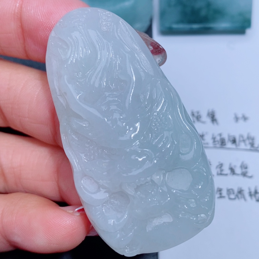 定制翡翠吊坠未镶嵌