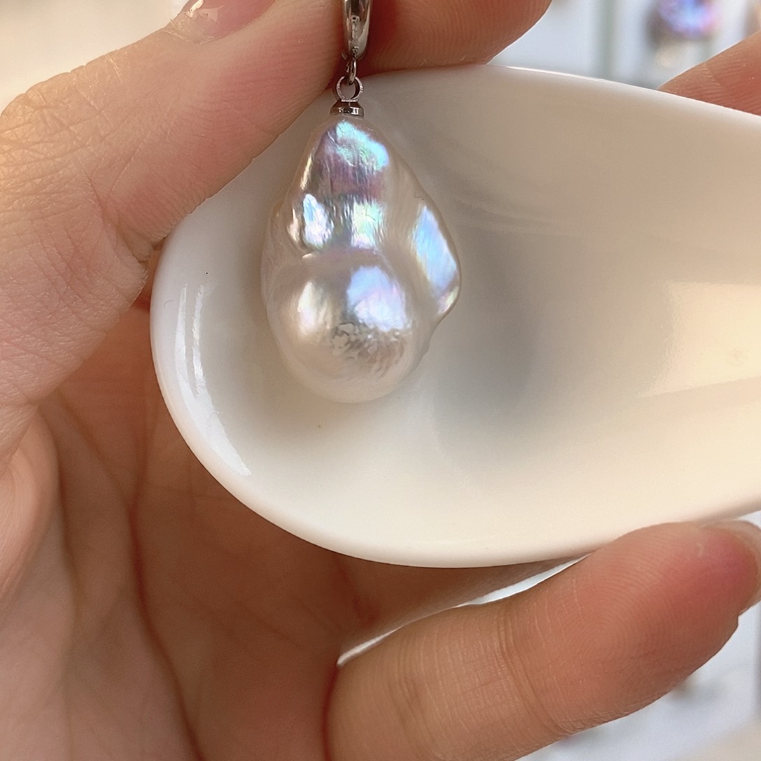 淡水珍珠颈饰合金