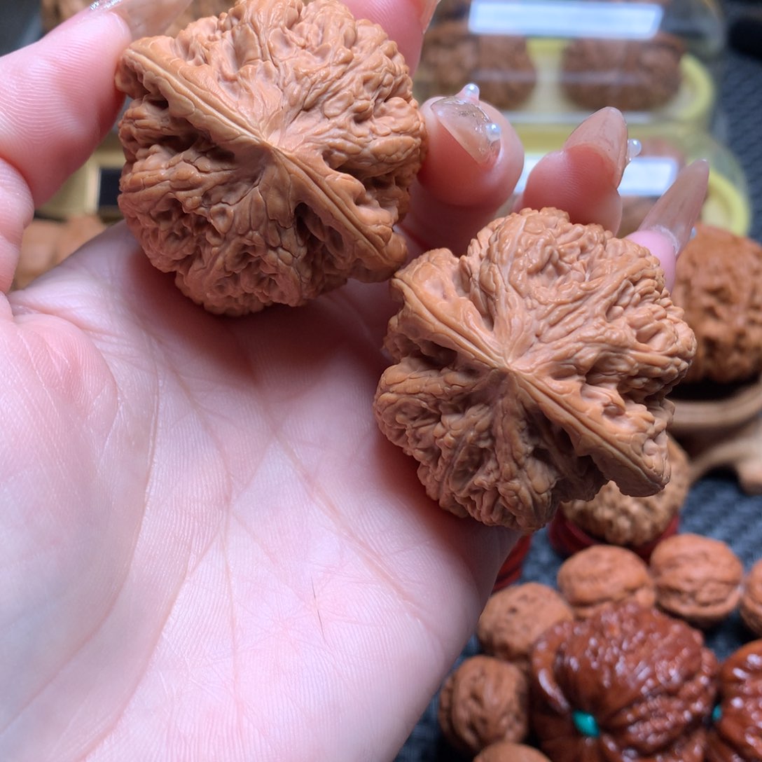 文玩核桃把件43.8大粗筋