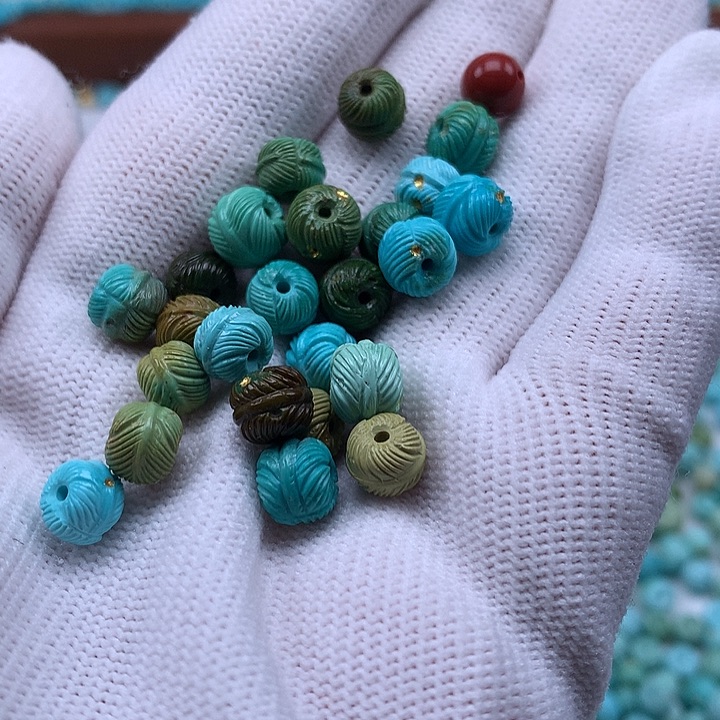 顺***平南红玛瑙未镶嵌珠宝奇石