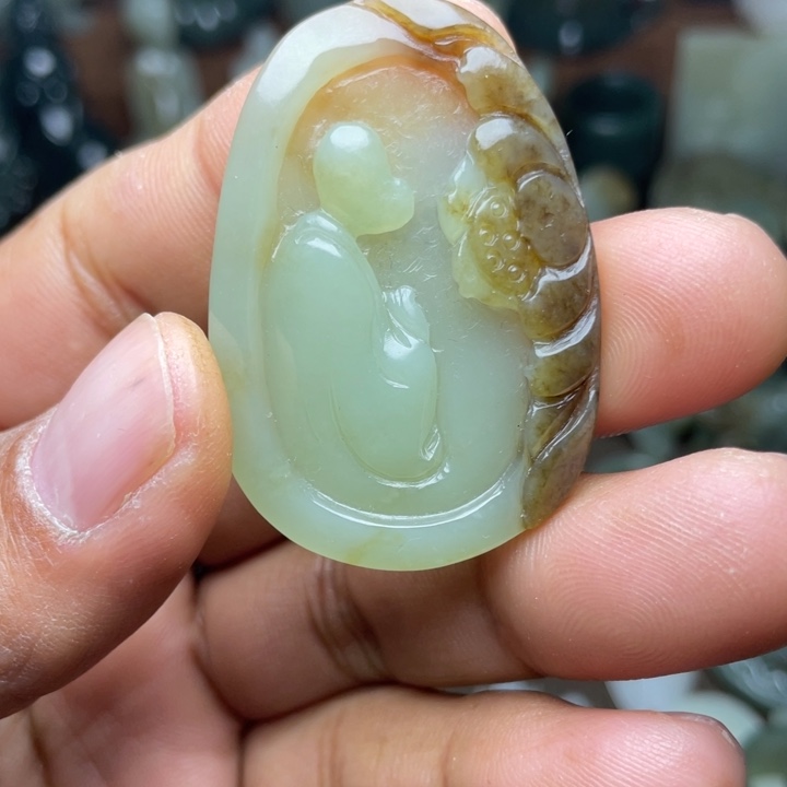 和田玉颈饰未镶嵌