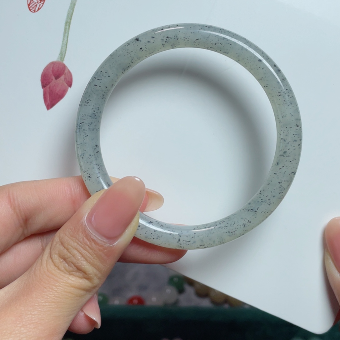 和田玉未镶嵌手镯54.5