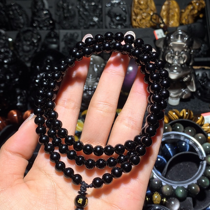 【闪购商品】未镶嵌黑曜岩珠宝奇石L***e