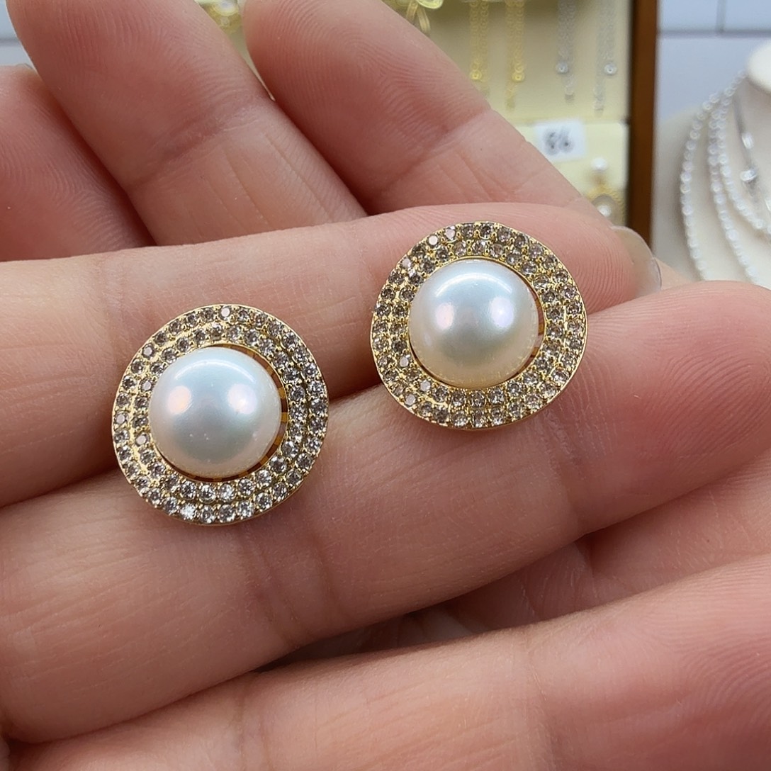 淡水珍珠耳饰未镶嵌