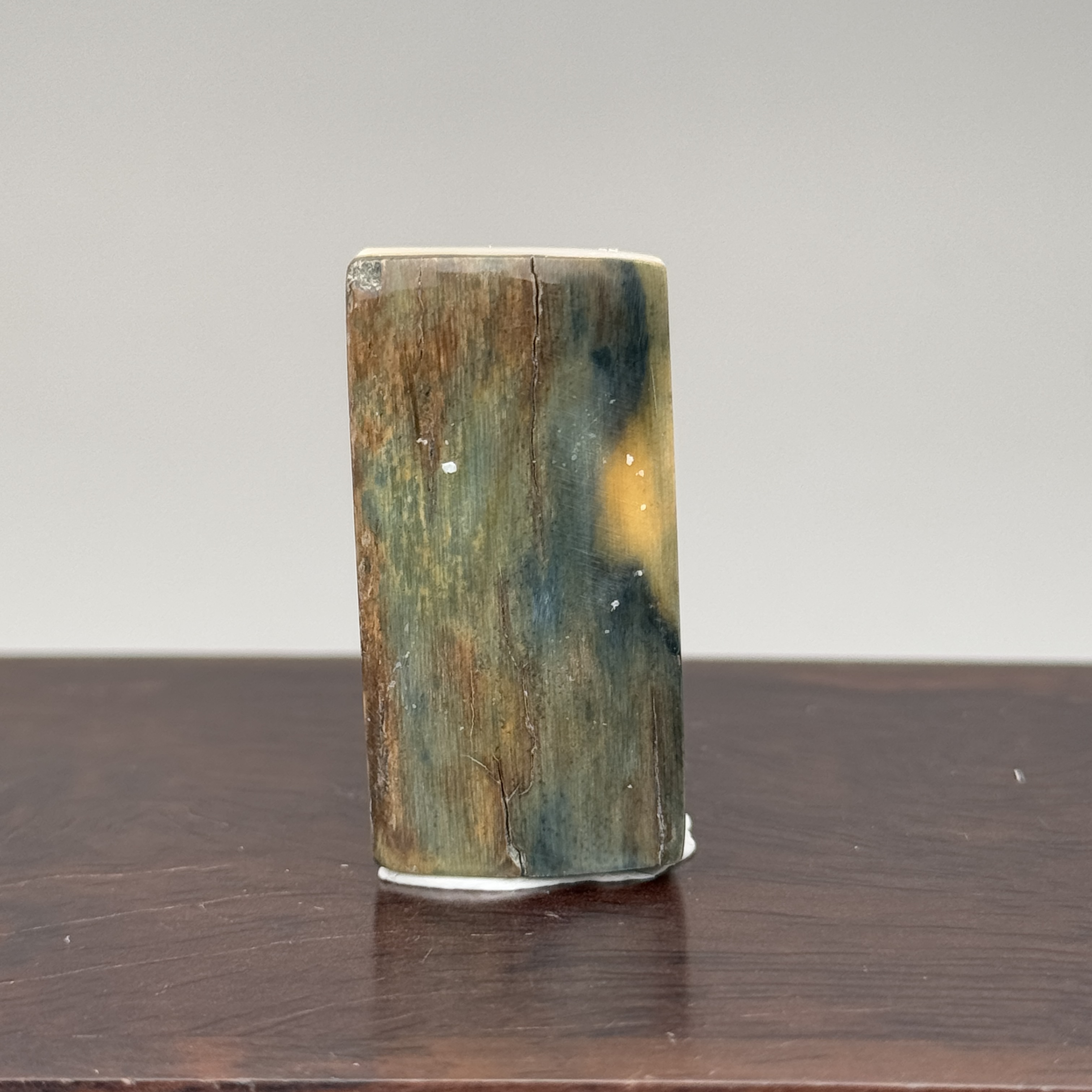 DEZHI/德志23*17*10mm10.2g无事牌吊坠天然猛犸牙K352