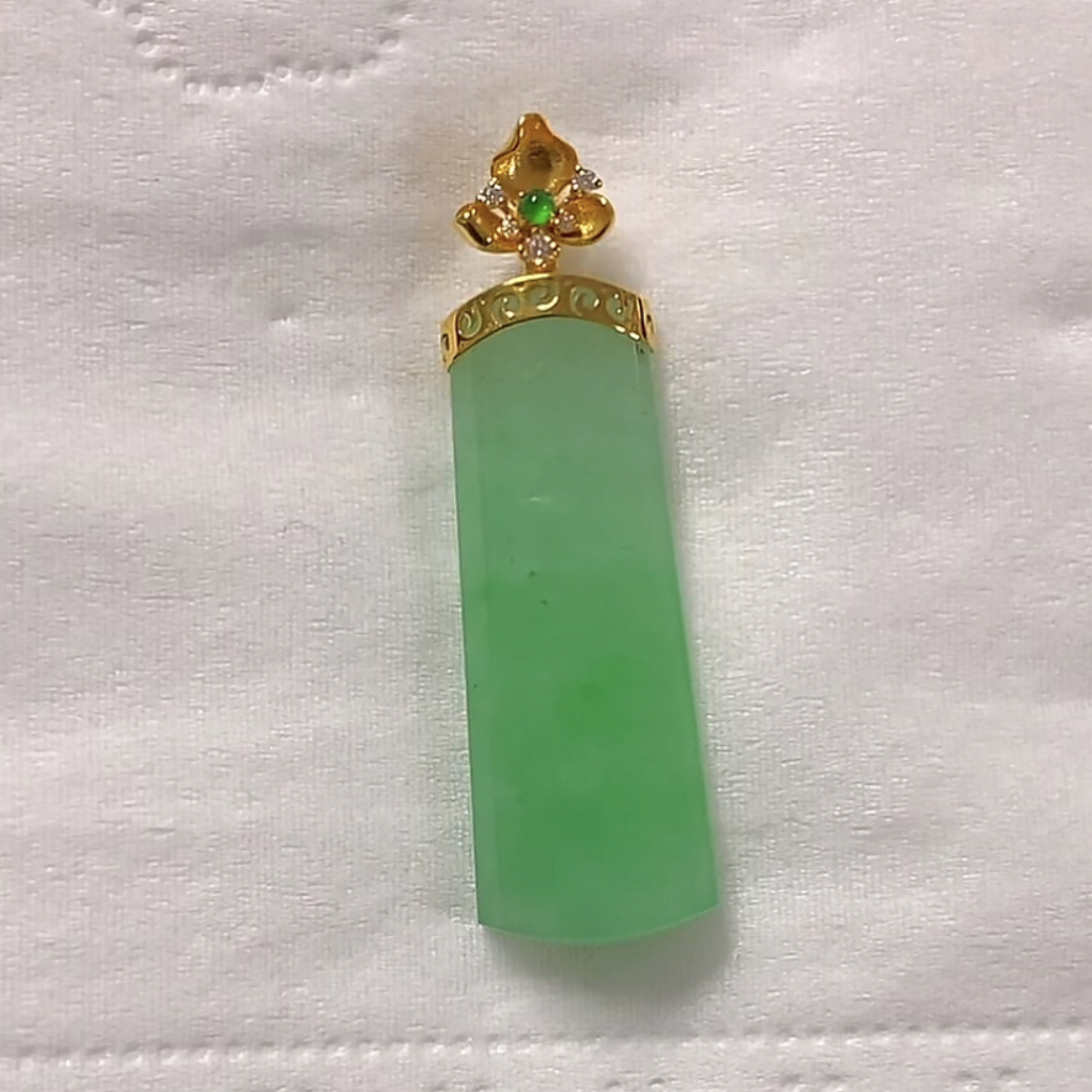 【瑜德翡翠】天然缅甸A货翡翠18k金镶嵌无事柱