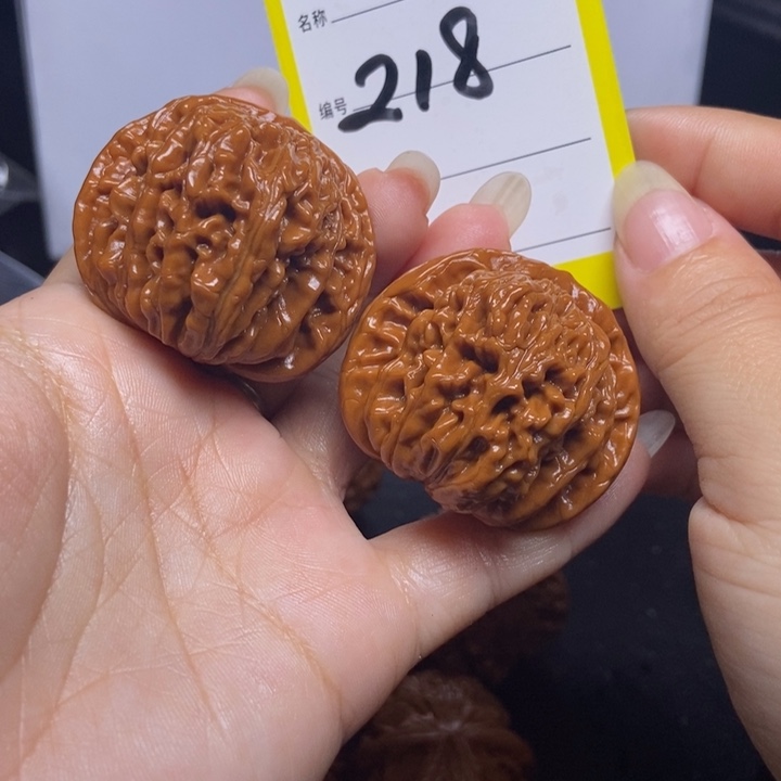 文玩核桃吊坠218/40四座楼