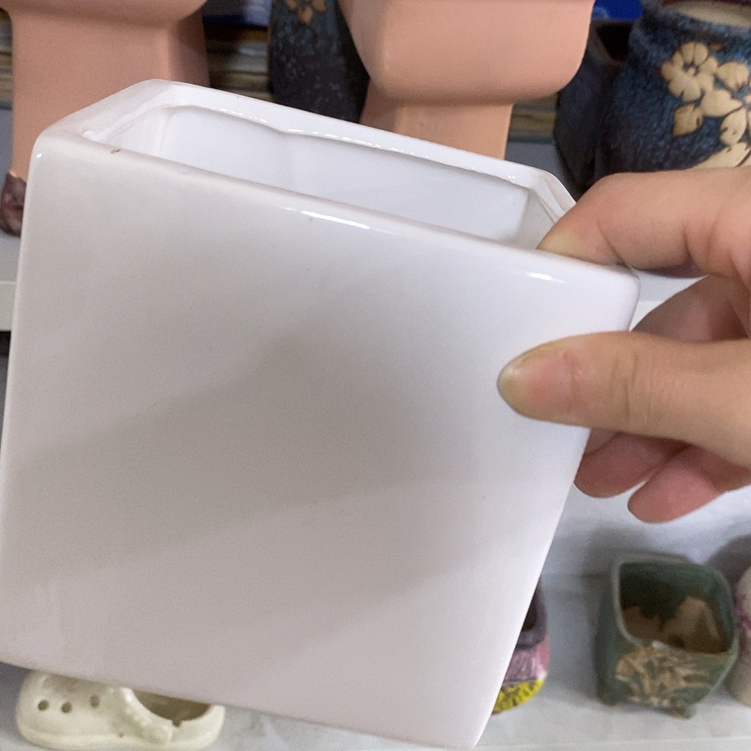 杯子陶盆有孔 瑕疵介意勿拍