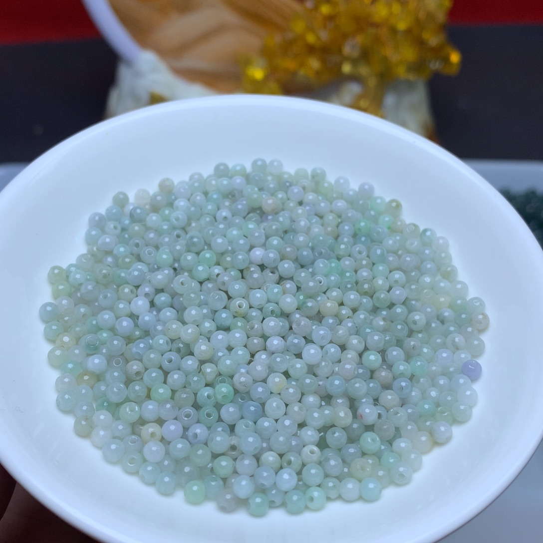 【闪购商品】翡翠手链未镶嵌卡3.25绿白200个